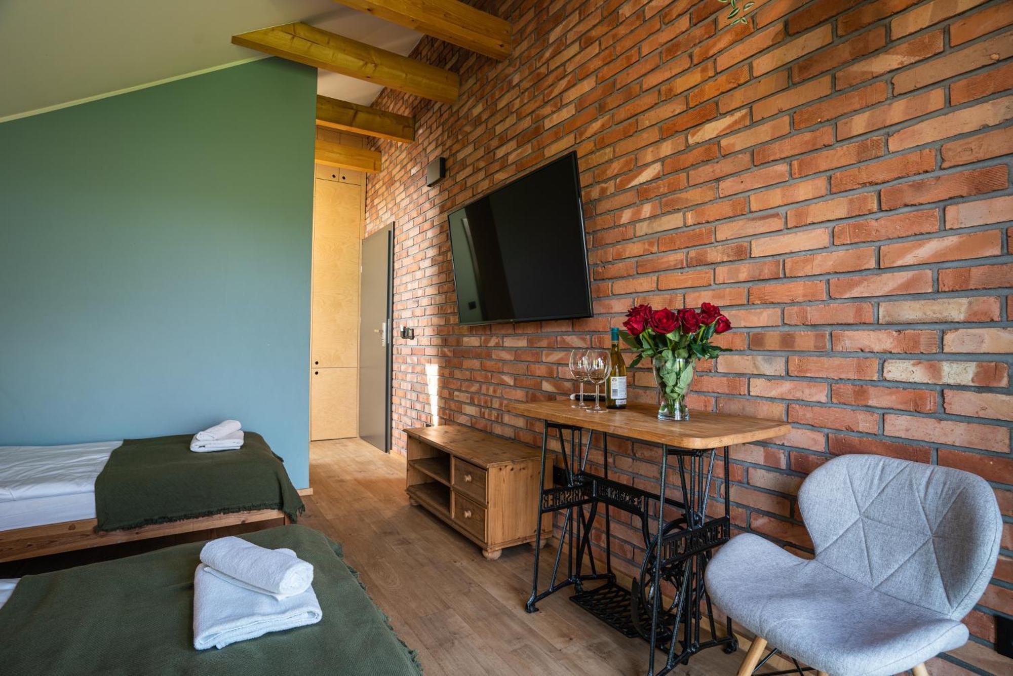 H&G Boutique Apartments Oswiecim Ngoại thất bức ảnh
